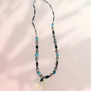 Elegant seashell Heart Pendant Necklace